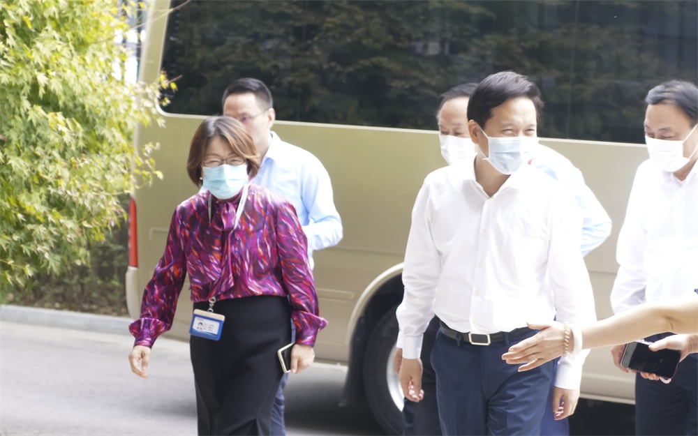 赵一德省长莅临yp街机电子科技现场调研